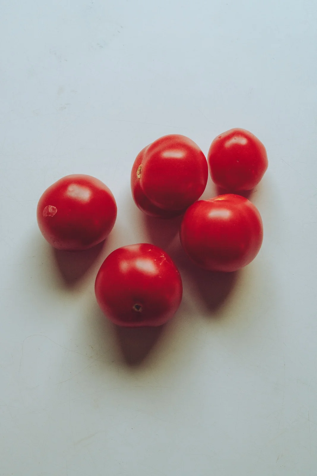 Tomato’s with cone shadows